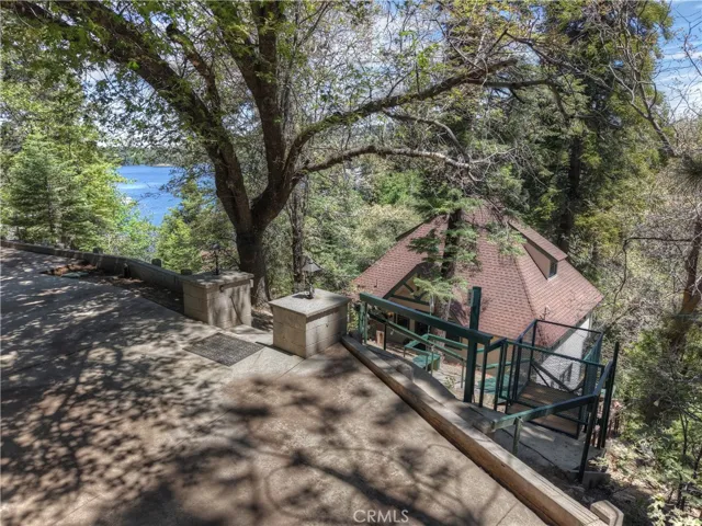 362 Ca-173, Lake Arrowhead, California 92352