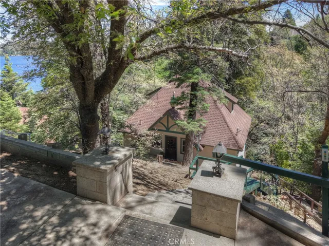 362 Ca-173, Lake Arrowhead, California 92352