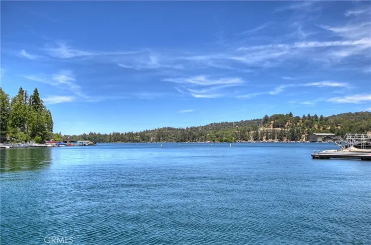 362 Ca-173, Lake Arrowhead, California 92352