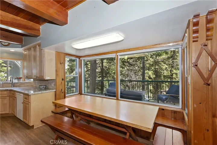 362 Ca-173, Lake Arrowhead, California 92352