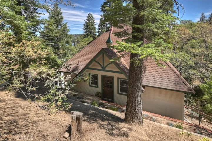 362 Ca-173, Lake Arrowhead, California 92352