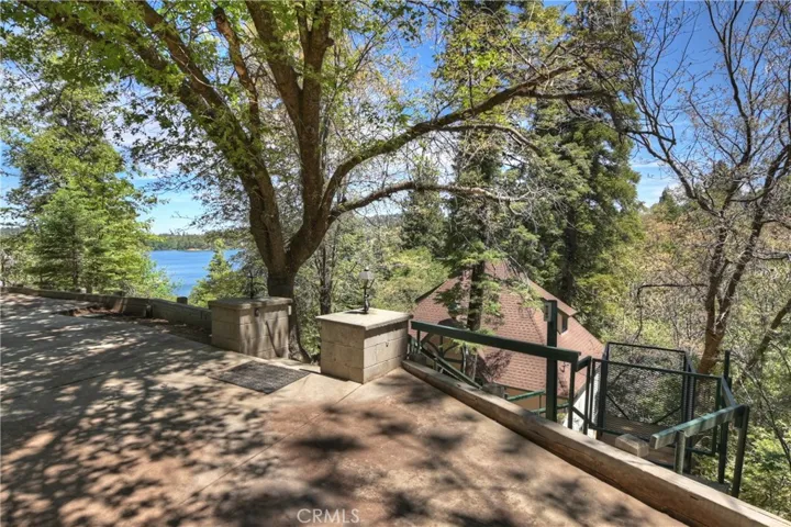 362 Ca-173, Lake Arrowhead, California 92352