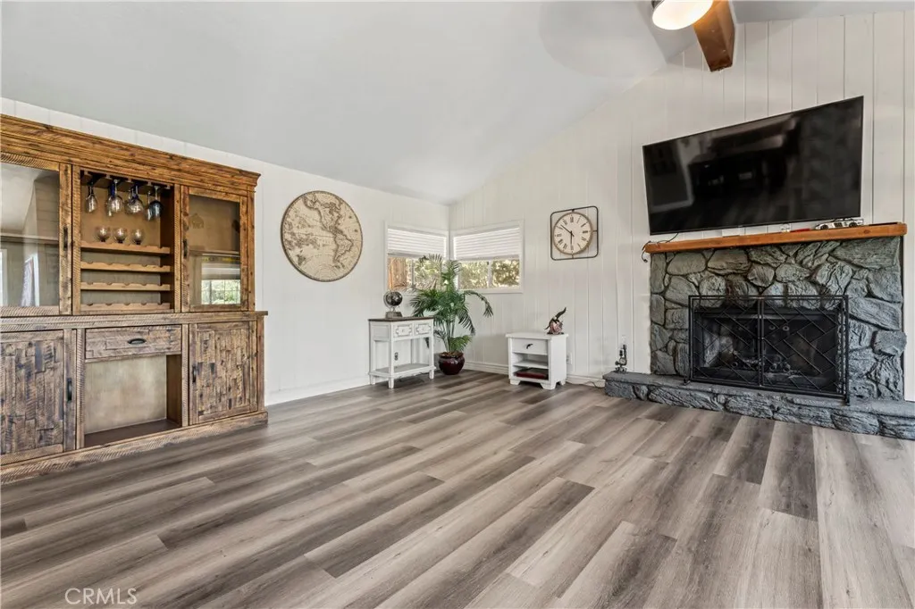 32538 Scandia Drive, Running Springs, California 92382 home-pic-7