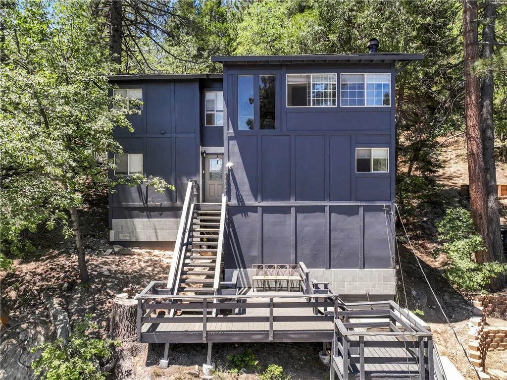 32538 Scandia Drive, Running Springs, California 92382 home-pic-24