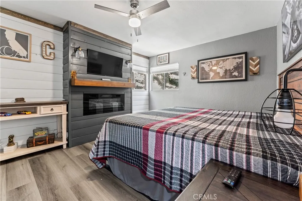 32538 Scandia Drive, Running Springs, California 92382 home-pic-12