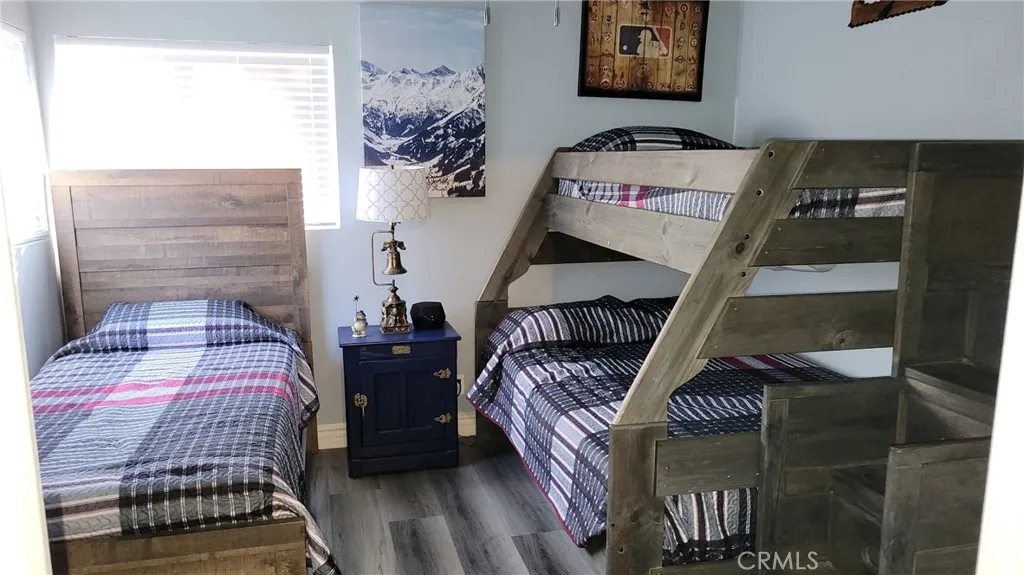 32538 Scandia Drive, Running Springs, California 92382 home-pic-17