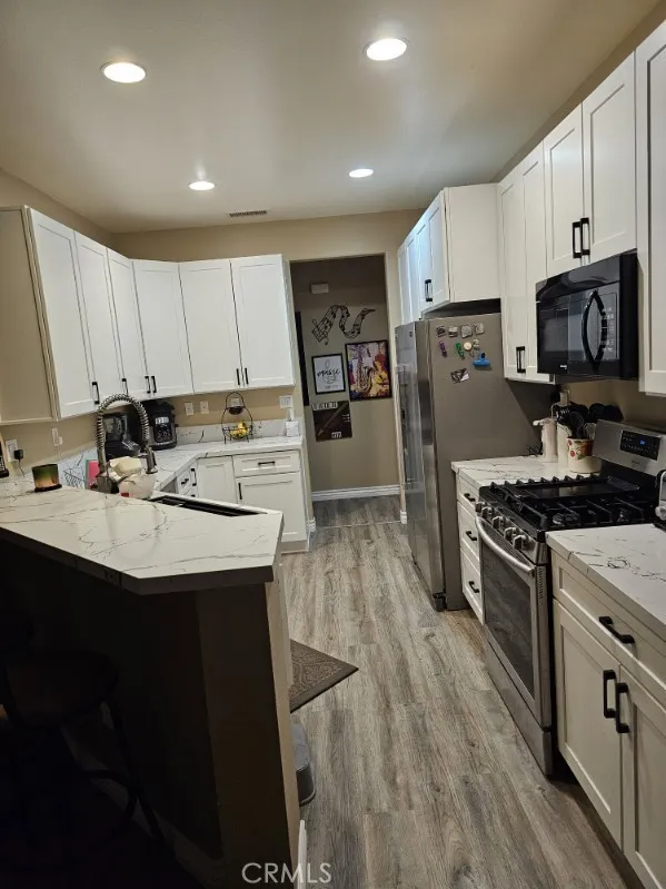 11847 Branch Court, Adelanto, California 92301 home-pic-3