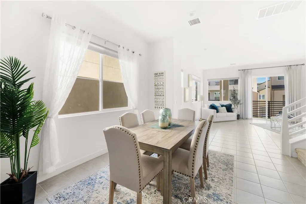 351 Baluster, Irvine, California 92618 home-pic-14