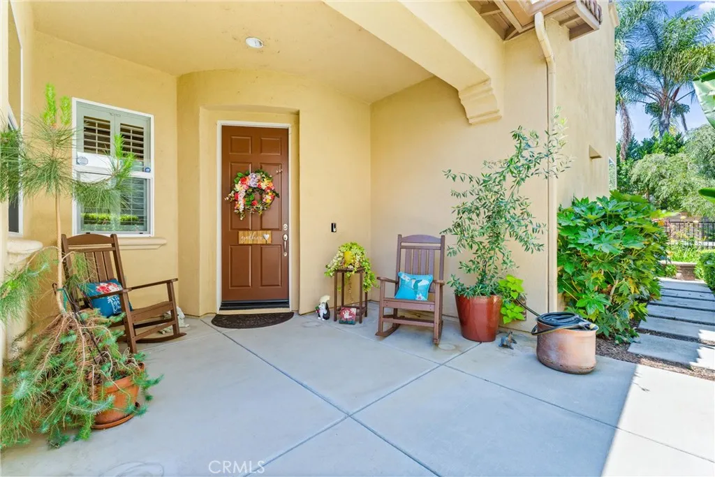 8948 Cuyamaca Street, Corona, California 92883 home-pic-2