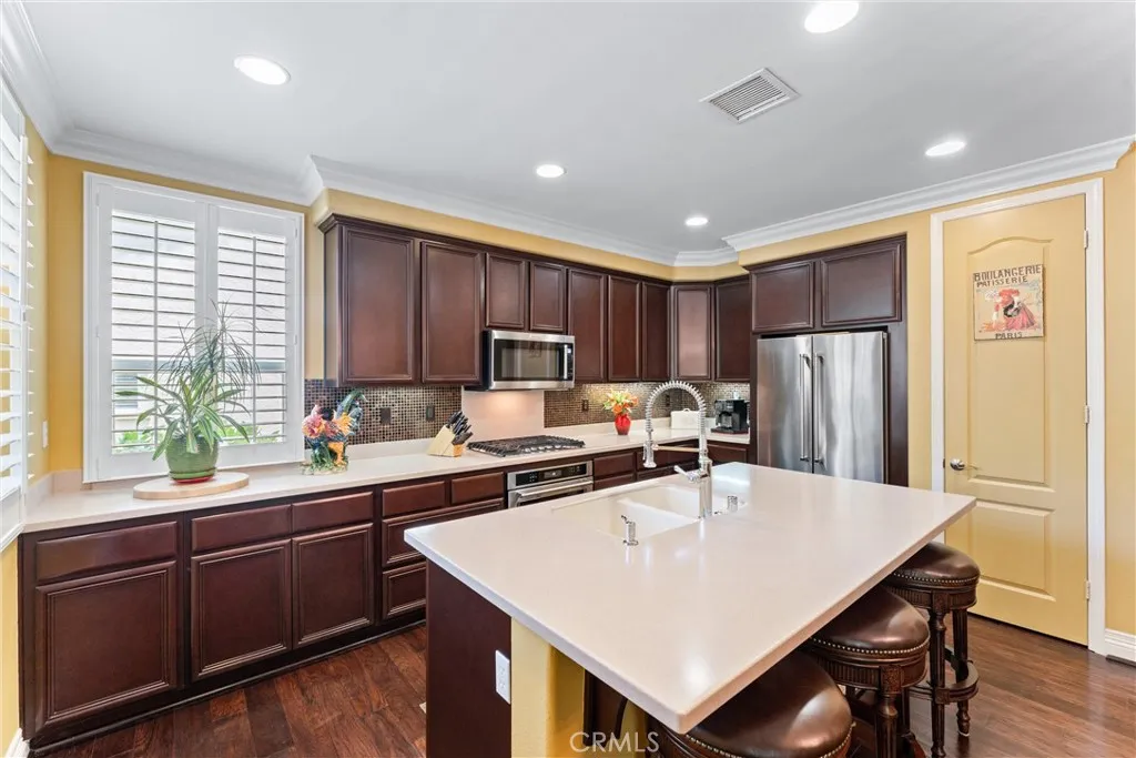 8948 Cuyamaca Street, Corona, California 92883 home-pic-10