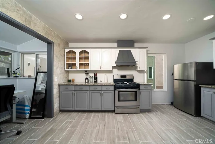 1320 Cabrillo Park Drive D, Santa Ana, California 92701