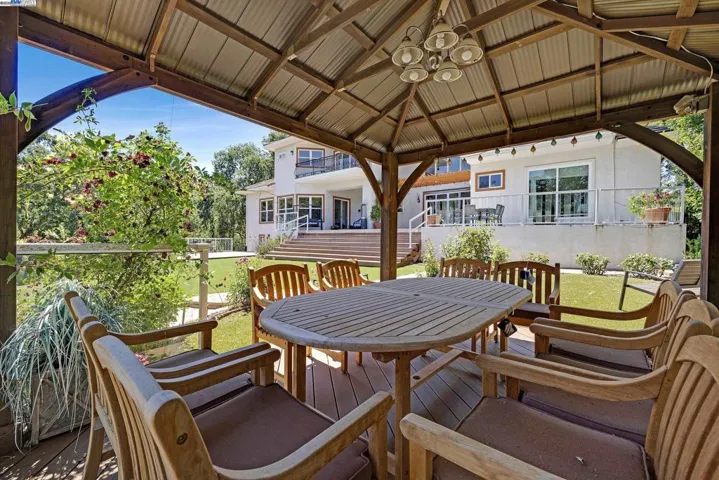 349 Brianne Ct, Pleasanton, California 94566