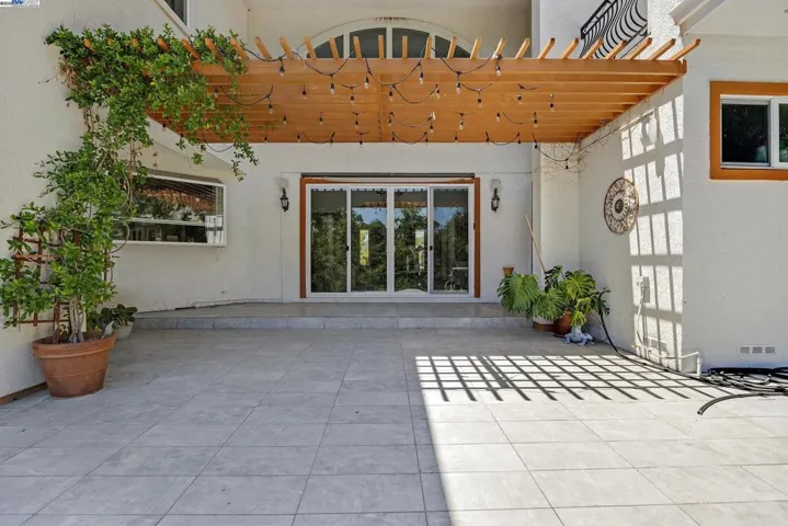 349 Brianne Ct, Pleasanton, California 94566