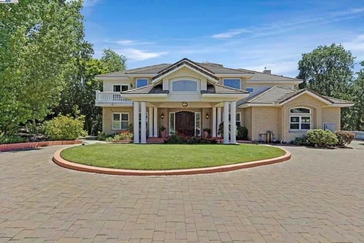 349 Brianne Ct, Pleasanton, California 94566