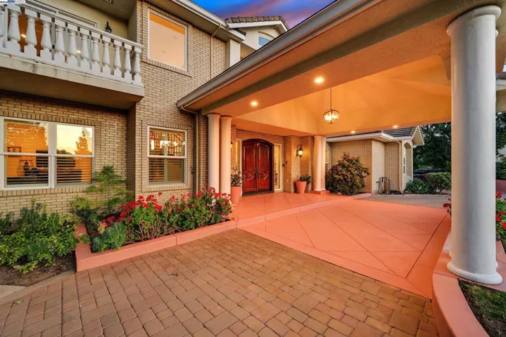 349 Brianne Ct, Pleasanton, California 94566