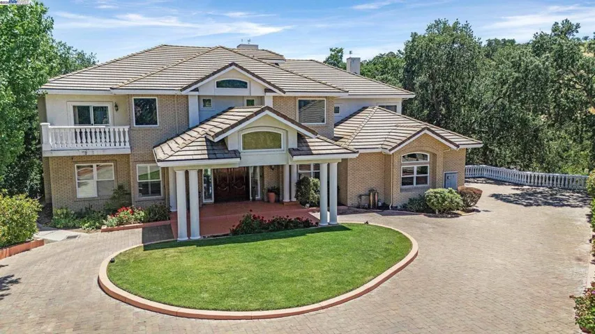 349 Brianne Ct, Pleasanton, California 94566