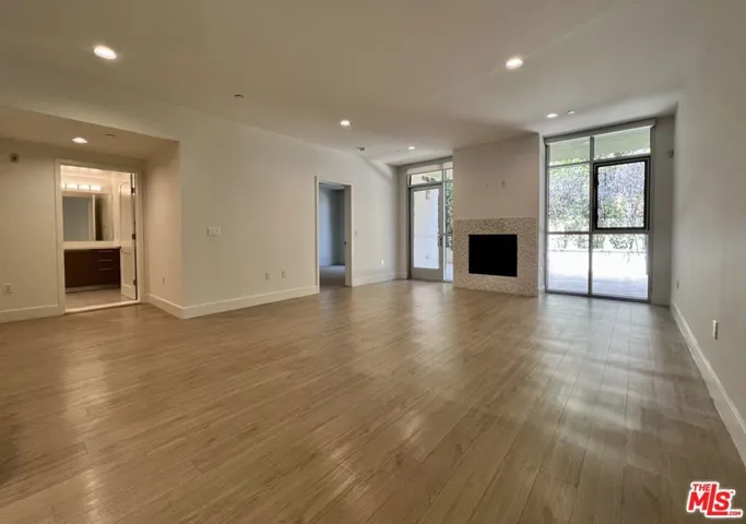 11715 W Bellagio Road 107, Los Angeles, California 90049