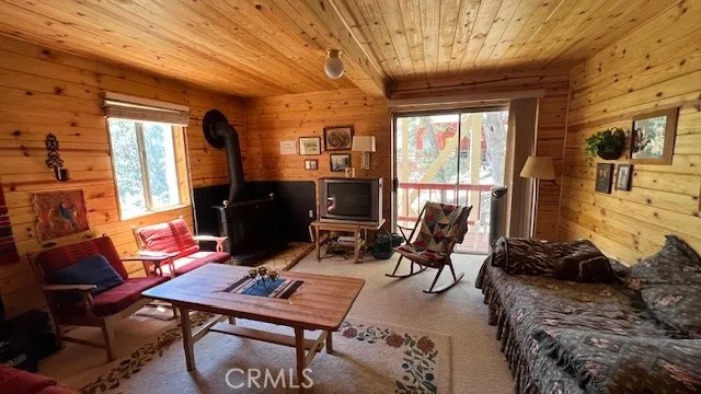 33474 Angeles Drive, Green Valley Lake, California 92341 home-pic-35