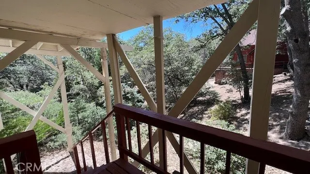 33474 Angeles Drive, Green Valley Lake, California 92341 home-pic-38