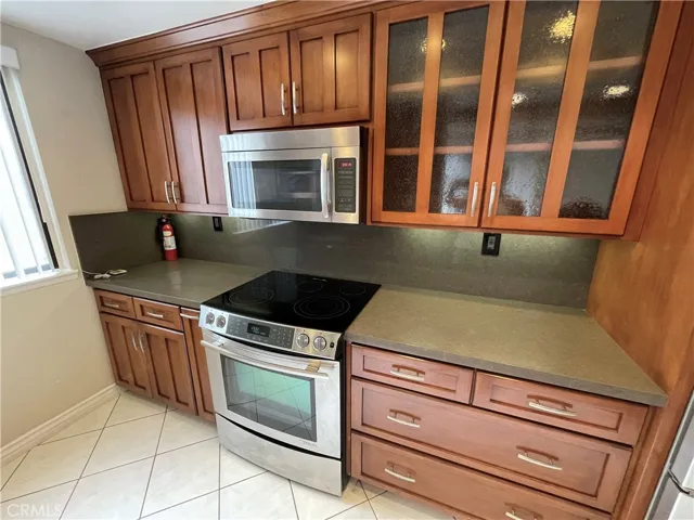 120 The Village 208, Redondo Beach, California 90277