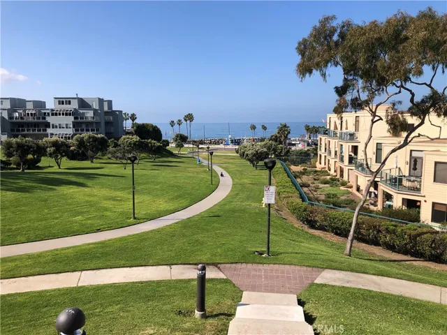 120 The Village 208, Redondo Beach, California 90277