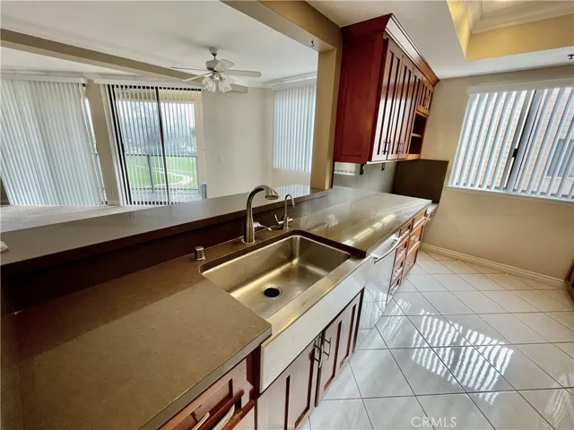 120 The Village 208, Redondo Beach, California 90277