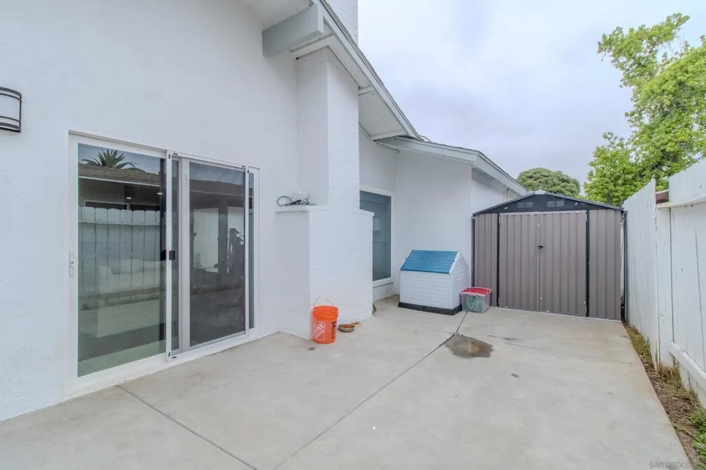 619 S Midway Dr, Escondido, California 92027 home-pic-56