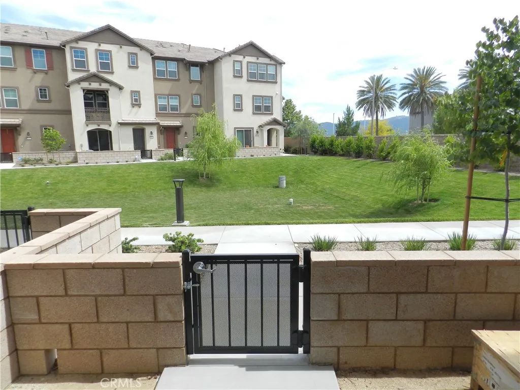 28010 Melrose Drive, Temecula, California 92591 home-pic-1