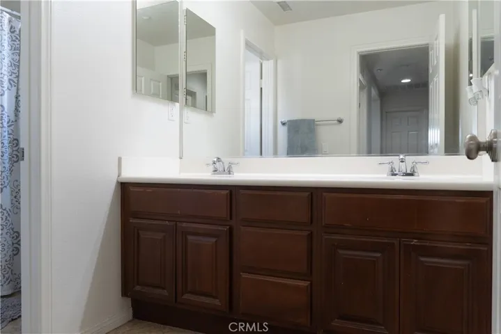 29020 Davis Lane, Highland, California 92346