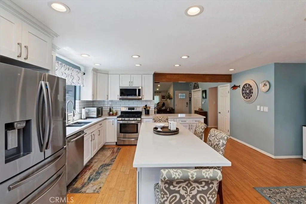 9430 True Avenue, Downey, California 90240 home-pic-13