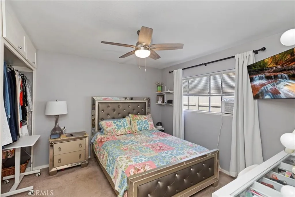9430 True Avenue, Downey, California 90240 home-pic-18