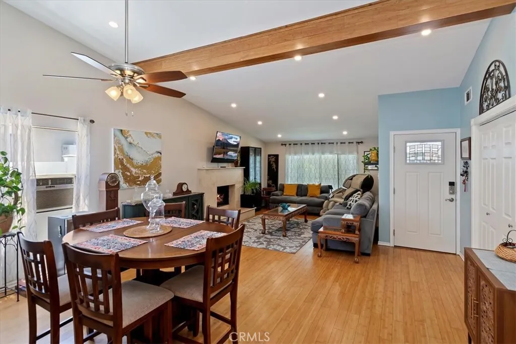 9430 True Avenue, Downey, California 90240 home-pic-2