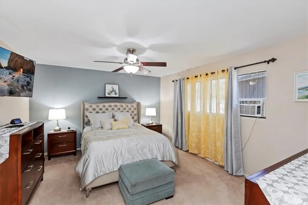 9430 True Avenue, Downey, California 90240 home-pic-22