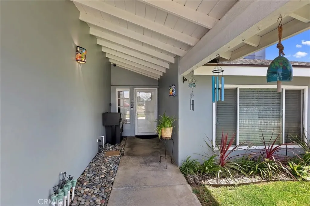 9430 True Avenue, Downey, California 90240 home-pic-1