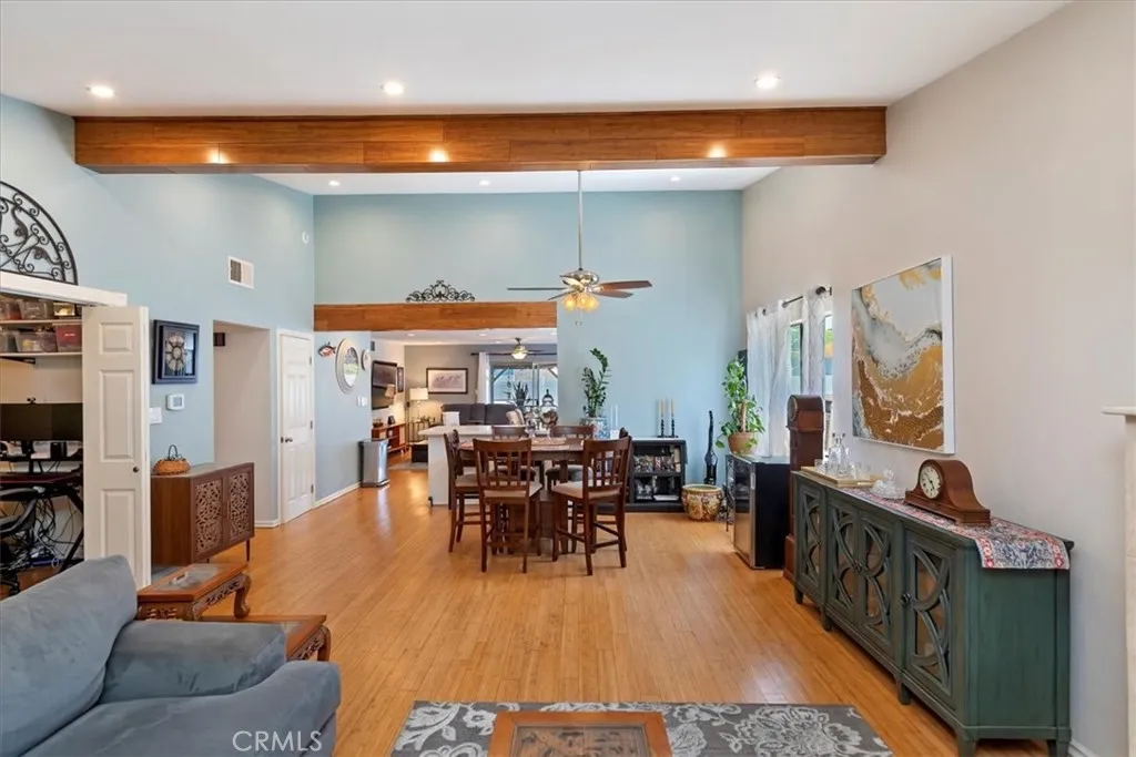 9430 True Avenue, Downey, California 90240 home-pic-8