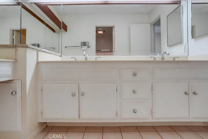 3200 La Rotonda Drive 515, Rancho Palos Verdes, California 90275
