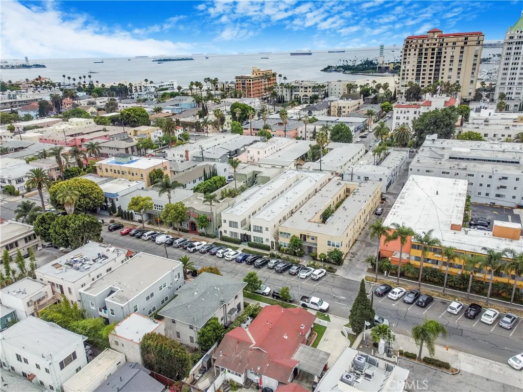 932 E 2nd Street 23, Long Beach, California 90802 home-pic-15