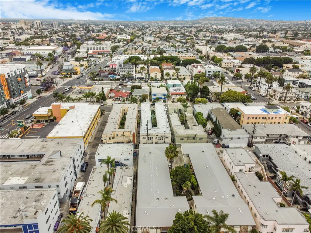 932 E 2nd Street 23, Long Beach, California 90802 home-pic-12