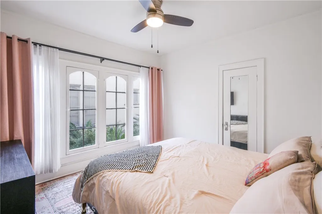 932 E 2nd Street 23, Long Beach, California 90802 home-pic-6