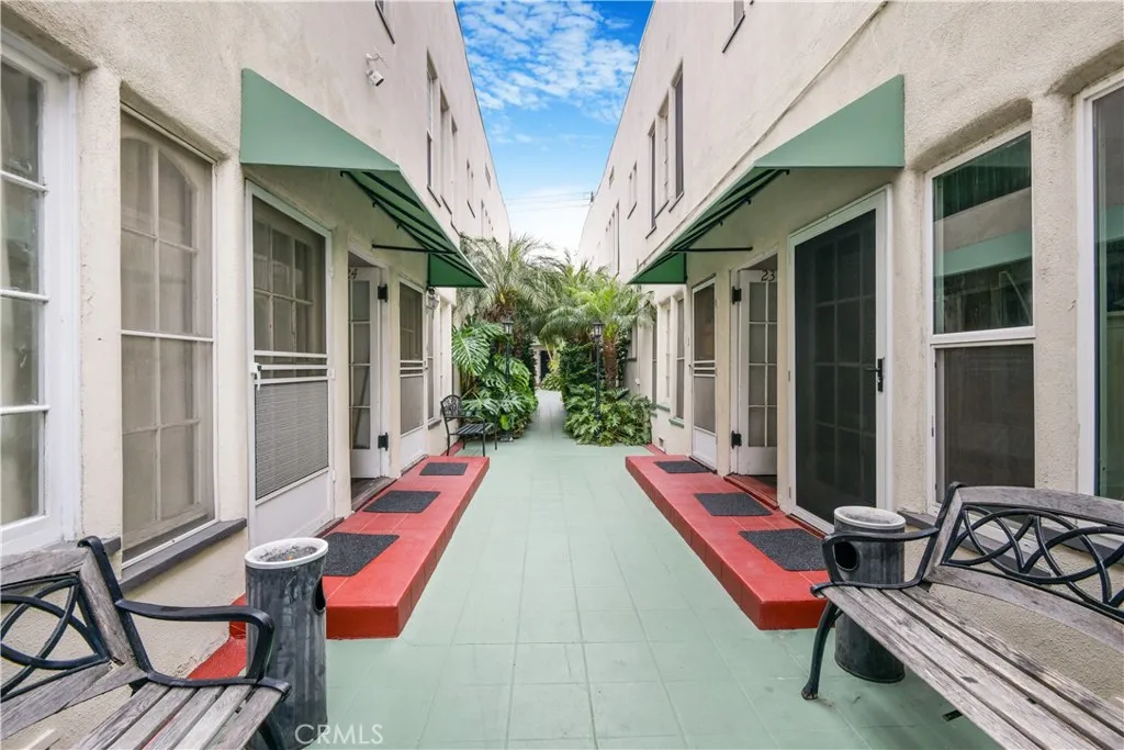 932 E 2nd Street 23, Long Beach, California 90802 home-pic-21