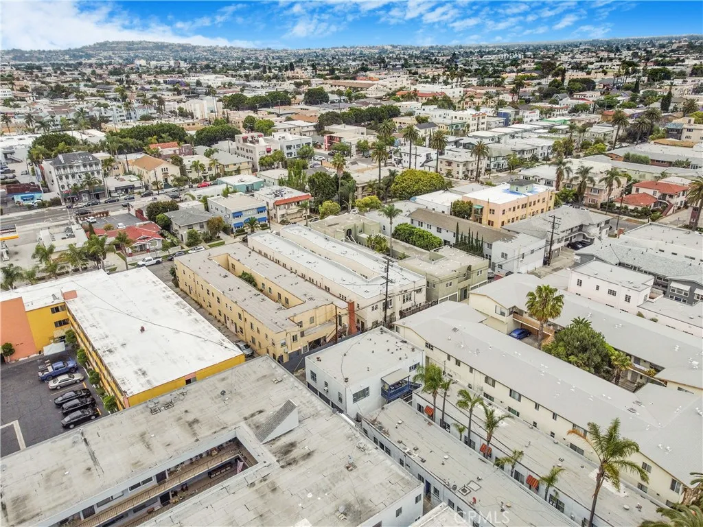 932 E 2nd Street 23, Long Beach, California 90802 home-pic-10