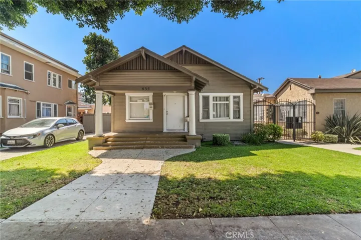 833 Cherry Avenue, Long Beach, California 90813