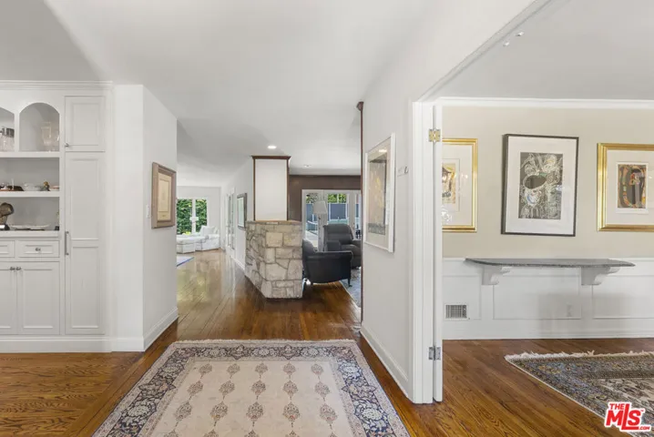 717 N Alta Drive, Beverly Hills, California 90210
