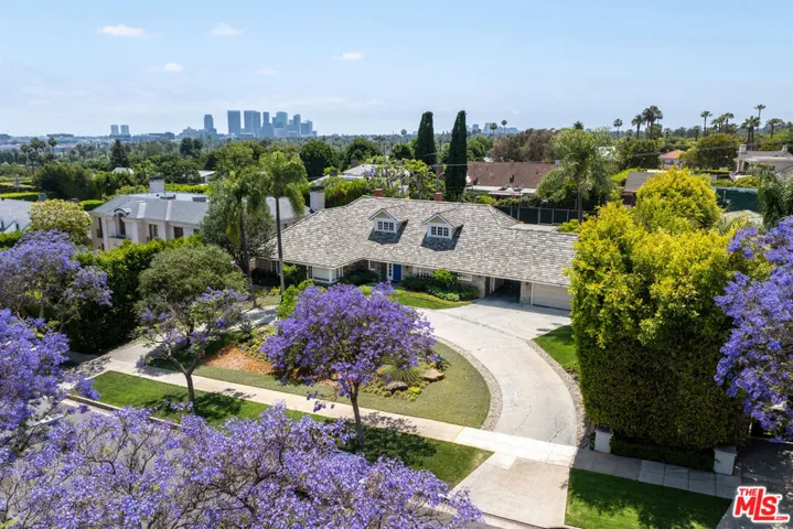 717 N Alta Drive, Beverly Hills, California 90210