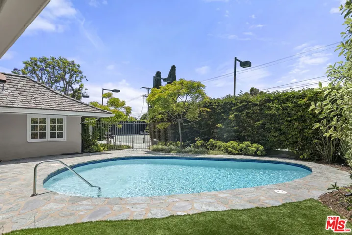 717 N Alta Drive, Beverly Hills, California 90210