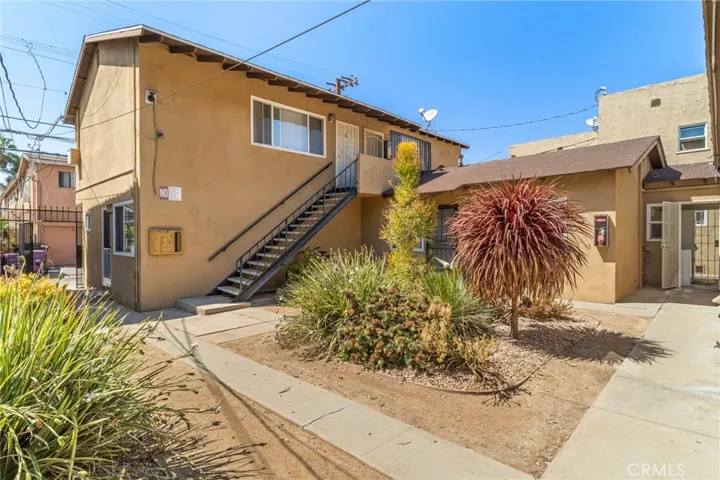 841 Cherry Avenue, Long Beach, California 90813