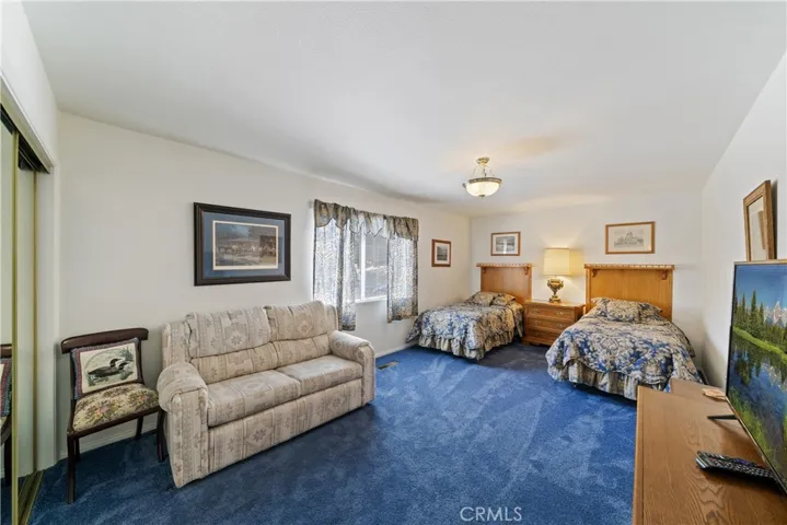 upstairs guest suite