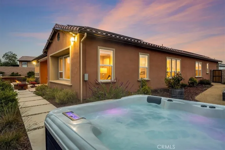 864 Trail View Place, Nipomo, California 93444