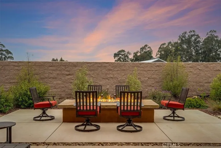 864 Trail View Place, Nipomo, California 93444