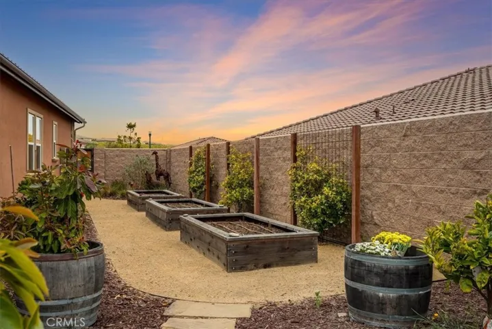 864 Trail View Place, Nipomo, California 93444